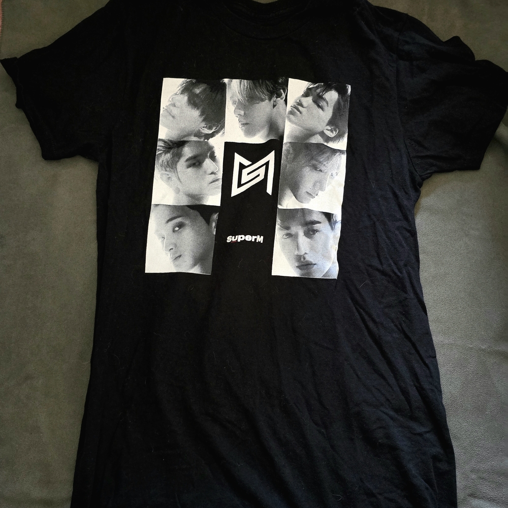 SuperM Graphic Tee (Size Small)